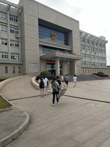 7月11日 电子竞技博彩
赴余杭“激浊扬清”水质监测小分队 前往街道办事处