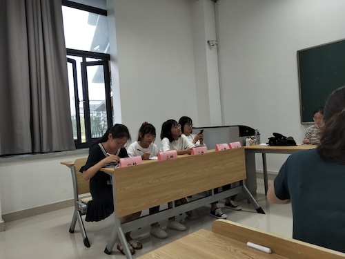 七月三日 电子竞技博彩
 “走近转基因”科普小分队 正方