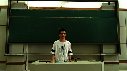 章哲